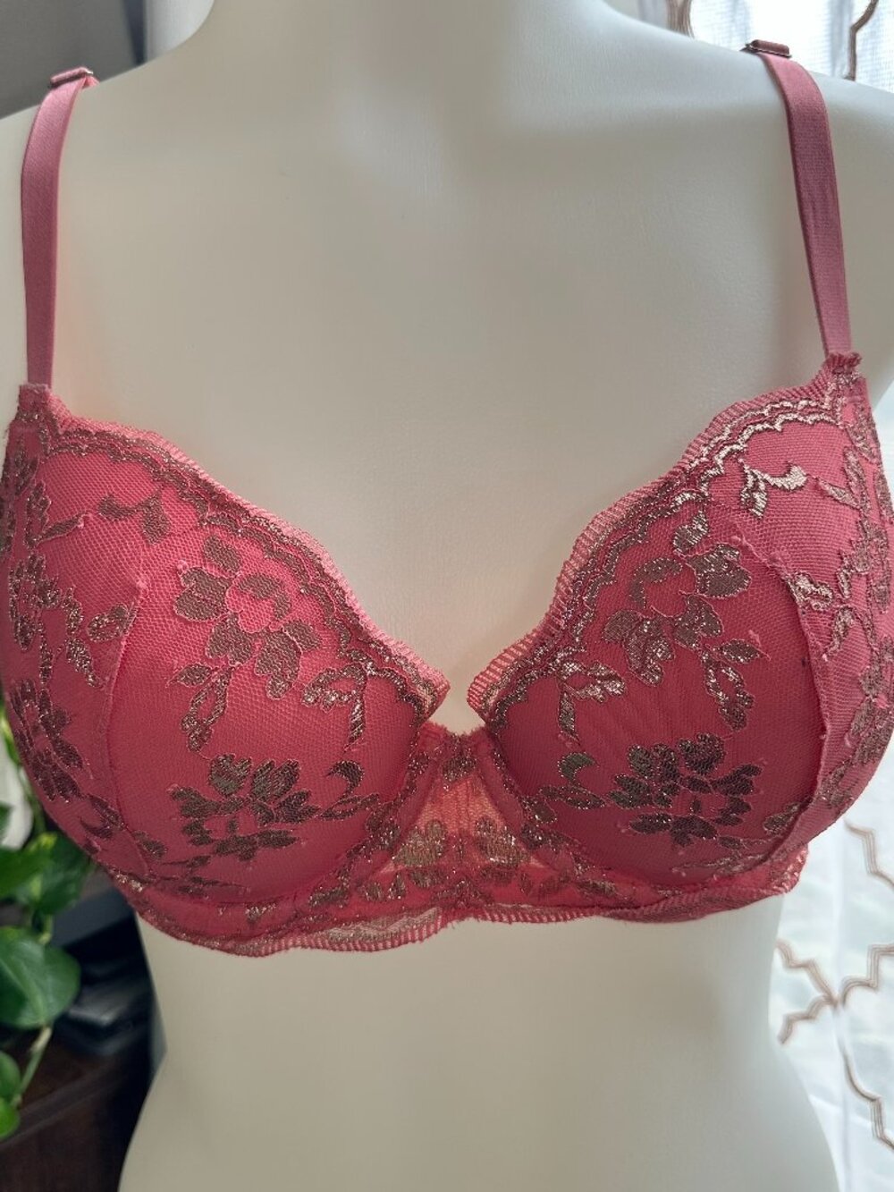 Victoria's Secret Dream Angels Lined Demi Padded Bra - 34D